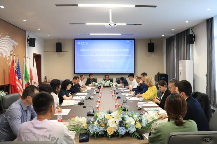 说明: //wsc.haremdyy.net/__local/A/38/E8/18C959EFE2F9324C5B940400D34_14F307E9_16193.jpg